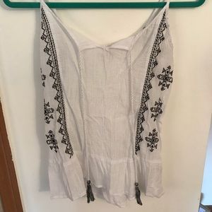 Linen embroidered tank with tassels